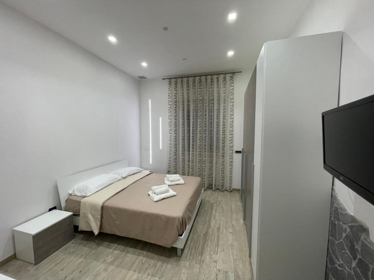 B&B Airport Serenity Suites Neapel Exteriör bild